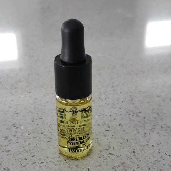 MAC careblends essential oil - Picture 2 of 3